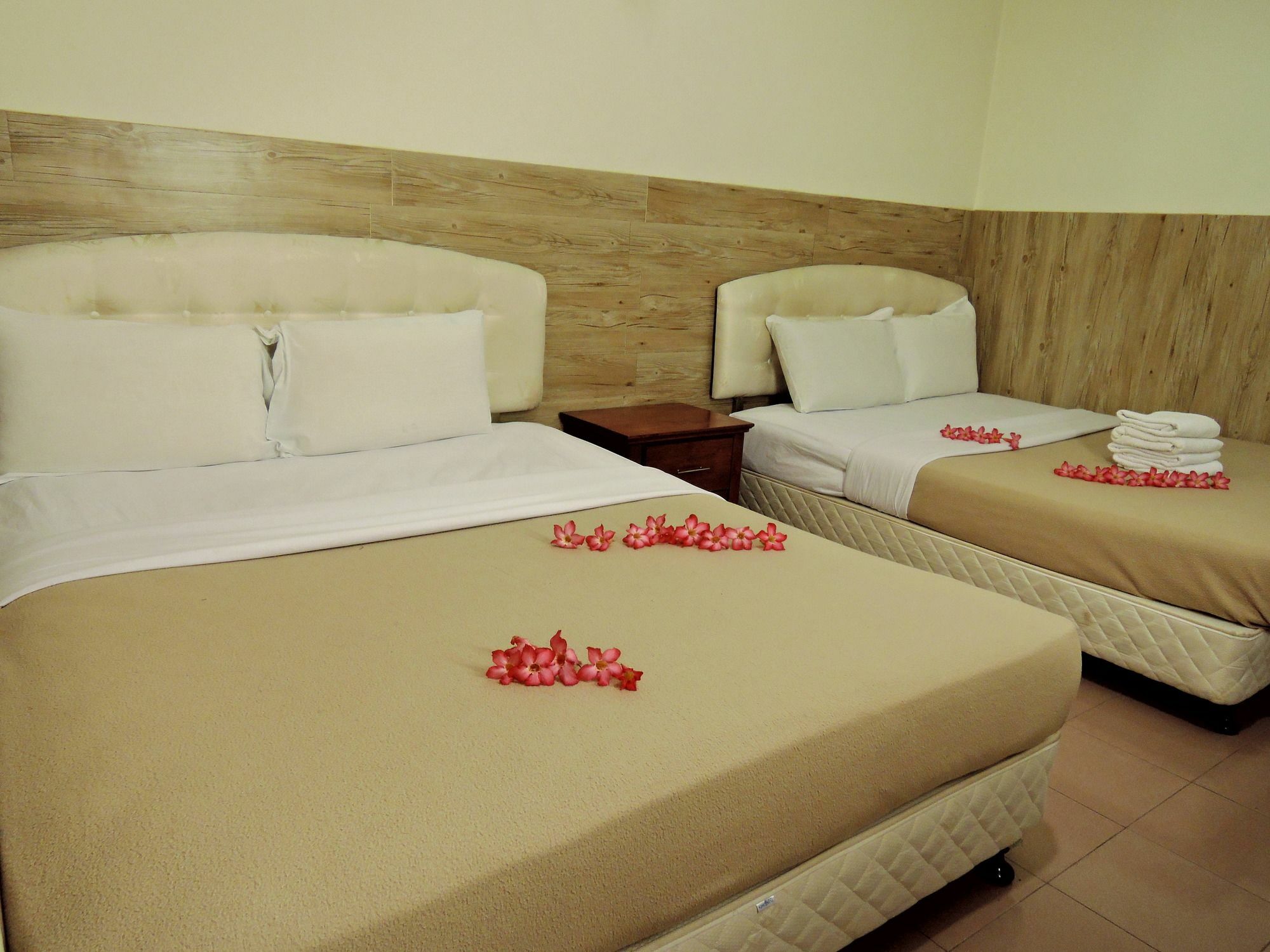 Hotel Seri Нілай Екстер'єр фото